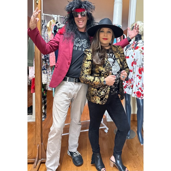 SheSellResale is LIVE! $3 Fast & Fabulous Train! Plus a $25 Poshmark Gift card! - Picture 7 of 14